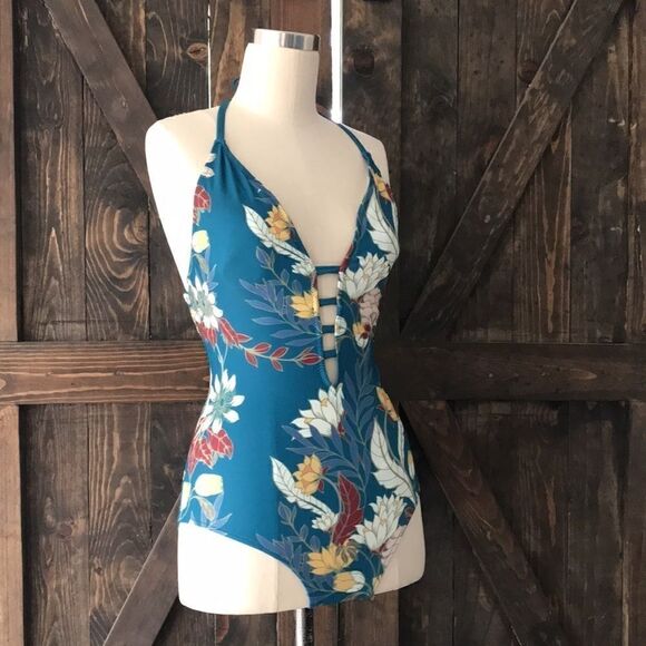 ModCloth The Teresa One piece Floral Swimsuit - Picture 7 of 14